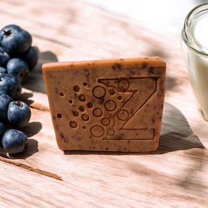 Blueberry Goat Milk Soap – Handmade, Moisturizing Soap with Natural Blueberry Extract for Soft, Hydrated Skin - Perfect for Daily Care!