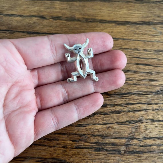 Phenomenal John Smith Vintage Native American Navajo Sterling Silver Kachina Pin Phenomenal John Smith Vintage Native American Navajo Sterling Silver Kachina Pin