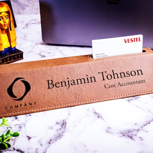 Plaque signalétique de bureau pour bureau, Plaque de bureau personnalisée, Coin de bureau d'entreprise personnalisé, Cadeau pour patron, Coin de bureau en cuir, Coin de bureau pour bureau
