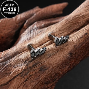 1PCS 16G Titanium Internally Threaded Black CZ Cartilage Stud/Cartilage/Helix/Tragus Stud/Flat Back Earring/Helix Stud/Cartilage Piercing