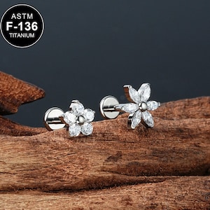 16G Titanium Floral CZ Labret Stud/Cartilage Stud/Inner Conch Stud/Helix/Tragus Stud/Flat Back Earring/1PCS/Internally Threaded/Gift for Her