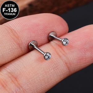 16G チタン 内ネジベゼル CZ 軟骨スタッド/コンクスタッド/ヘリックス/トラガススタッド/フラットバックイヤリング/ヘリックススタッド/軟骨ピアス/1個