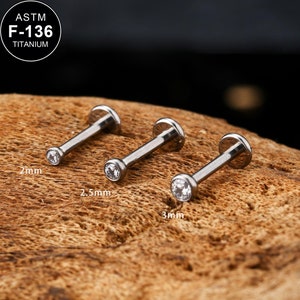 16G Titanium Bezel CZ Cartilage Stud/Cartilage Stud/Helix/Tragus Stud/Flat Back Earring/Helix Stud/Cartilage Piercing/Internally Threaded