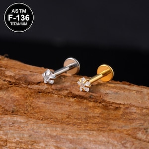 16G Titanium Star CZ Labret Cartilage Stud/Cartilage Stud/Tragus Stud/Flat Back Earring/Helix Stud/Cartilage Piercing/Internally Threaded