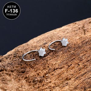 20G Titanium Silver Dog Paw CZ Nose Hoop/Nose Ring Hoop/Nostril Hoops/Nose Piercing Rings/Tiny Nose Hoop/Seamless Cartilage Hoops/Gift