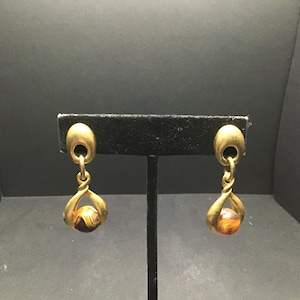 Vintage Gold tone Dangle Earrings