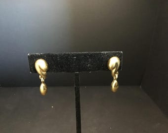 Vintage Gold tone Clip-on Earrings