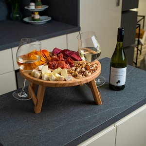 Juego de tabla de quesos para regalo de inauguración de la casa, mesa de picnic portátil para vino, plato de madera, bandeja para servir al aire libre, bandeja con asas para aperitivos, bandeja para comida