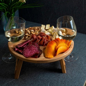 Charcuterie Brett Weinglas Caddy Snackplatte Käsebrett Set Holzplatte Picknicktisch Serviertablett Obstplatte Housewarming Geschenk