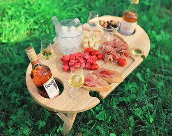 Wooden Folding Wine Picnic Table, Portable Rustic Stand for Four Wine Glass Holder, Wedding Decor, Outdoor Serving Picnic Table