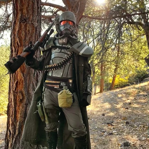 New California Republic NCR Ranger Riot Gear Fallout Life Sized Replica (Helmet, Shoulder Pads, Shin guards, and Knee pads)