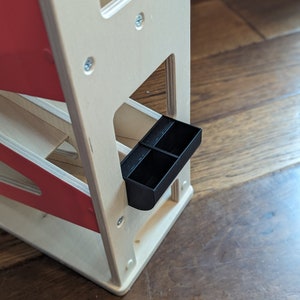 Car Holder for Lovevery Race and Chase Ramp STL File