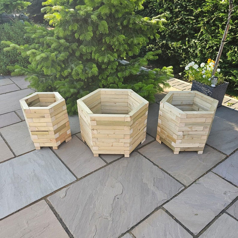 DudleyLodgeStoresGB Hexagonal Planter