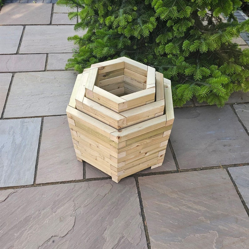 DudleyLodgeStoresGB Hexagonal Planter - Thumbnail 2