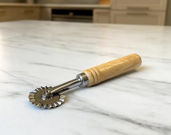 Ravioli Cutter, Pasta Wheel, Dough Knife, Stainless Steel Pasta Tool, Wooden Handle