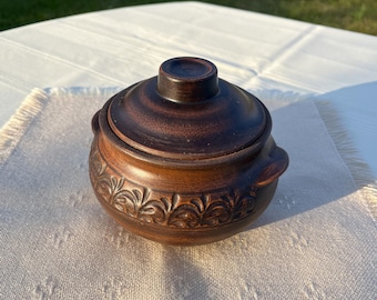 Handmade Clay Pot with Lid, Small Ceramic Casserole Dish, Earthenware Oven Pot, Clay Traditional Earthenware, Gift for Home Cooks