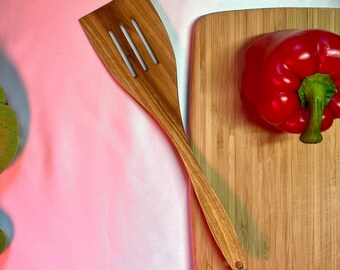 Wooden slotted spatula | Natural beech wood turner | Cooking utensil for non-stick pans |  Handcrafted kitchenware — Kitchen Accessory