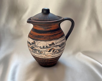Handmade Clay Pitcher, Rustic Ceramic Jug with Lid, Unglazed Pottery Carafe, Farmhouse Kitchen Decor