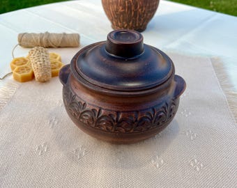 Handmade Clay Pot with Lid, Small Ceramic Casserole Dish, Earthenware Oven Pot, Clay Cookware for Baking Stews, Housewarming Gift