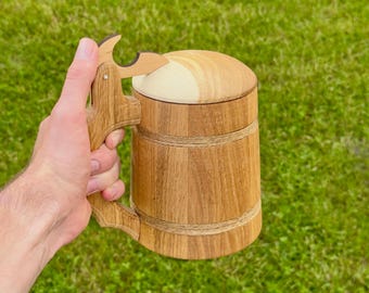 ヴィンテージ木製ビールジョッキ（ヒンジ付き蓋付き）、大きな手作りの