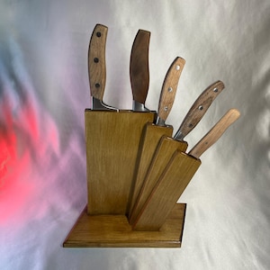 Wooden Knife Block Holder, Modern knife block,  Compact Knife Organizer, Knife holder for countertop, Kitchen Accessory