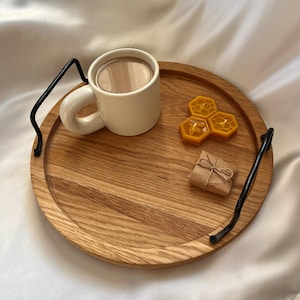 Rundes Holztablett, Frühstückstablett aus Eiche mit Metallgriffen, Kaffee im Bett, Handgemachtes Holzgeschenk für Sie und Ihn, Frühstück im Bett