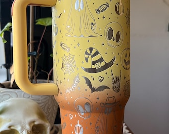 Copo de Halloween Mashup de 40 onças com alça e canudo, presente para ele, presente para ela, presentes personalizados, copo de madrinha, copo de Halloween