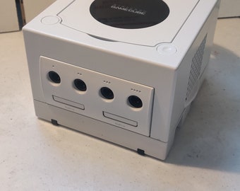 Nintendo GameCube Console - Model DOL 001 - White