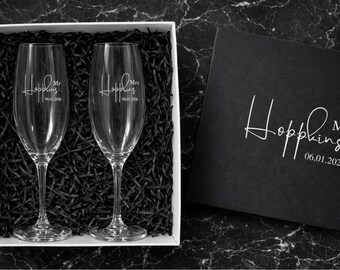 Wedding Champagne Flutes Personalized, Mr and Mrs Glasses, Engraved Couple Gift Set of 2, Toasting Glasses