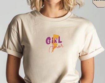 Camiseta bordada con mensaje "Girl Power", camiseta feminista, camiseta de empoderamiento femenino, camiseta con mensaje "feminismo bonito", camiseta inspirada en el feminismo