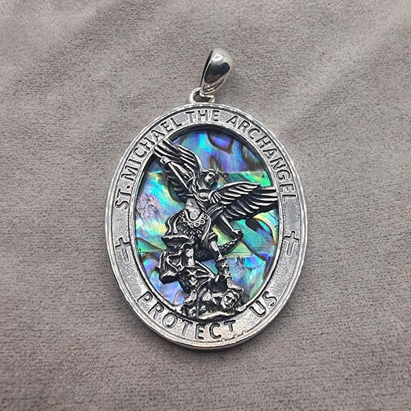 Pendentif incrusté de saint Michel archange en argent sterling 925, emblème de coquillage irisé, symbole de protection, aura céleste