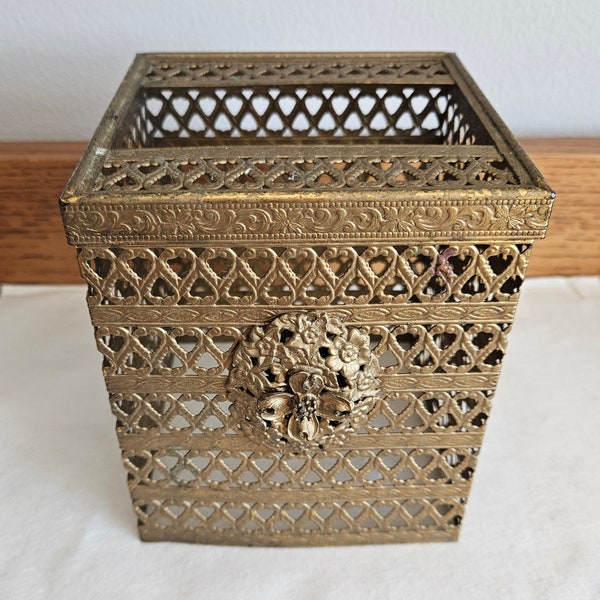 Vintage mid century Hollywood Regency style gold tone ornate upright tissue box holder