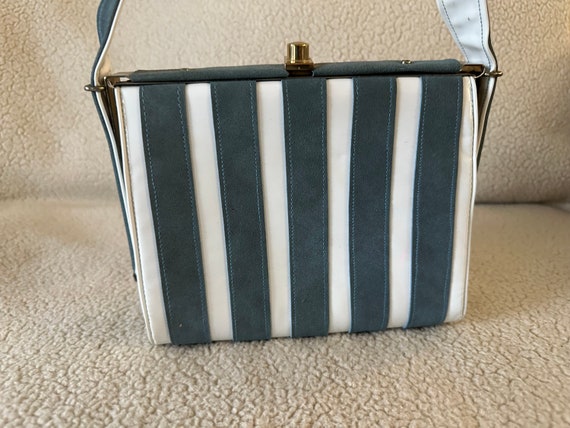 Vintage purse. Excellent Condition. Blue and Whit… - image 1