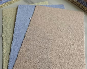Recycled handmade paper with deckled edges - Colored with natural earth pigments (pack of 10)