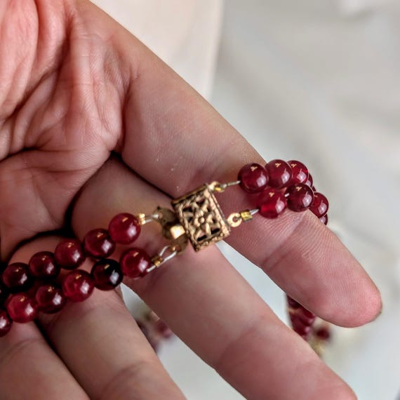 Collier Vintage Avec Très Grosses Perles Rouges - Occasion