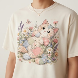 Camiseta Comfort Colors® con estampado de patchwork sintético, camiseta con estampado floral de gatitos y estilo cottagecore, camiseta vintage con estampado de gatitos, regalo en tonos pastel suaves para ella.