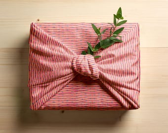 Japanese Wavy Lines Furoshiki Fabric – Traditional Shima-Shima Pattern Gift Wrapping – Beautiful & Eco-Friendly Cotton Cloth For Presents