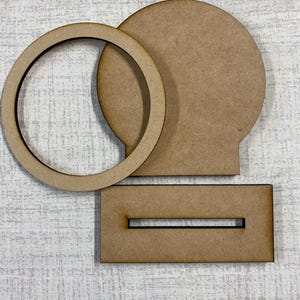 Round CrossStitch Stand with a plain basic frame that can be painted