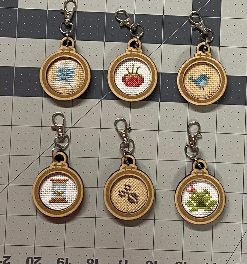 Cross Stitch Zipper Charm or Keychain for Tiny Cross Stitched Pieces - Etsy