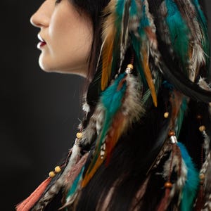 Feather Hairclip with 4 Braids – Handmade Boho Hair Accessory for a Stylish Look, Festival Outfit, or Party Costume