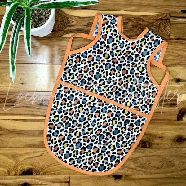 Bapron | Kids Apron Kids Bib Hybrid | Large Extended Length With Pocket | Cheetah Print | Clothing Protection