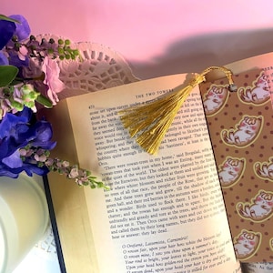 Sweet Cats Kawaii Caramel Bookmark | Laminated Bookmark with Tassel | Dessert Lover | Bookish Accessory for Cat Lovers | Cute Stationery