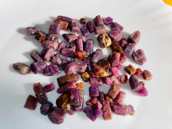 corindone prezzo rubino grezzo