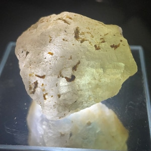 Doorschijnend kristal orthoklaas/sanidine: 146 kt ruwe edelsteen voor het maken van sieraden, natuurlijke helende steen, unieke cadeau-ideeën