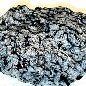 Schneeflocken Obsidian Heilstein - Wiedergeburt rohes Mineral, 40g grober spiritueller Stein für Energie & Ausgeglichenheit-- natürlicher getrommelter Edelstein