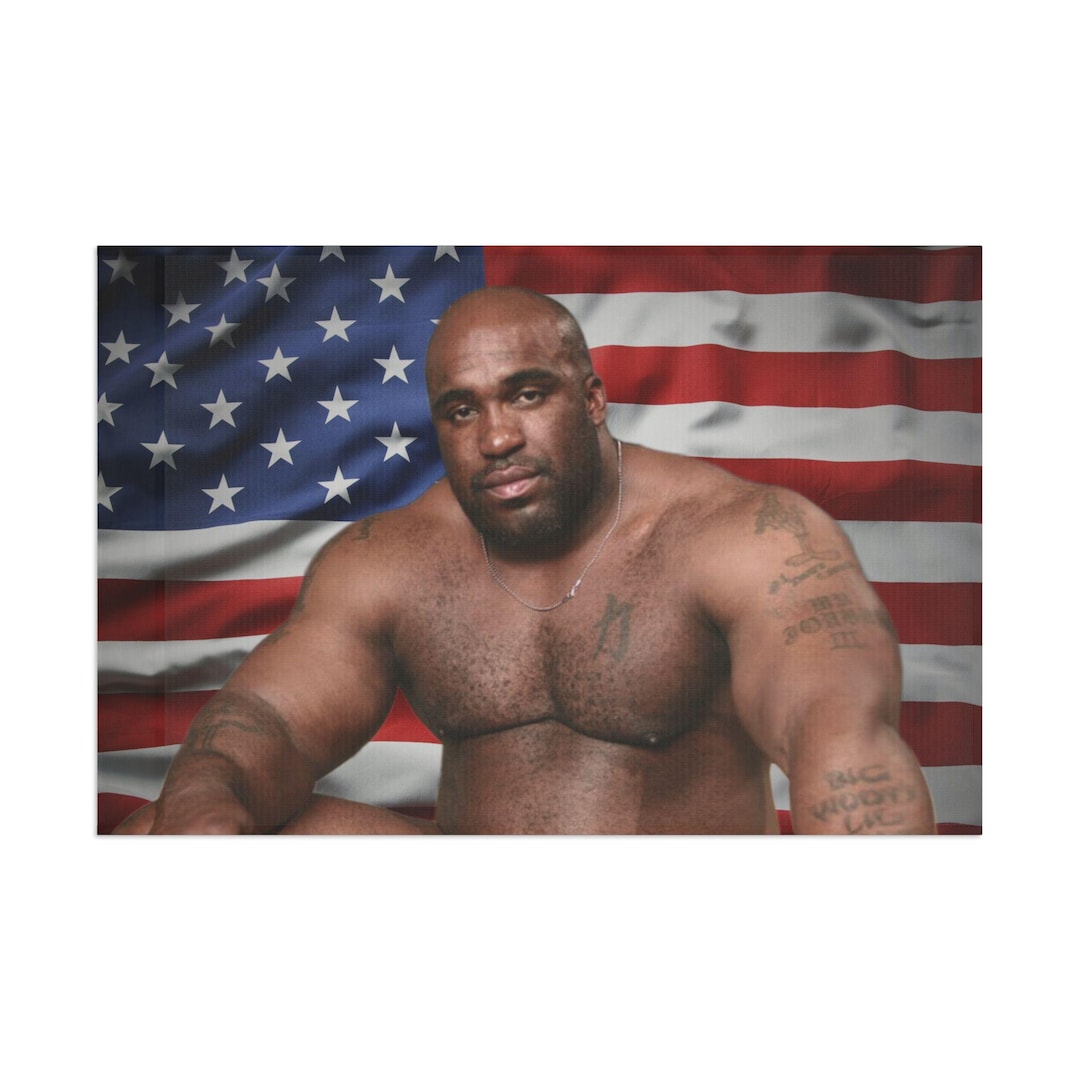 Barry Wood Sitting on Bed USA American Flag, Funny Celebrity Internet ...