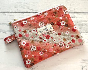 Quilted Coin Purse, Japanese Pattern Multipurpose Purse with Metallic Gold Zipper, Handmade Floral Pattern Coin Pouch