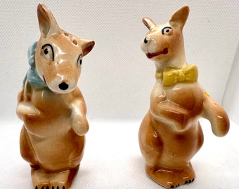 Salière et poivrière kangourou câlins antiques