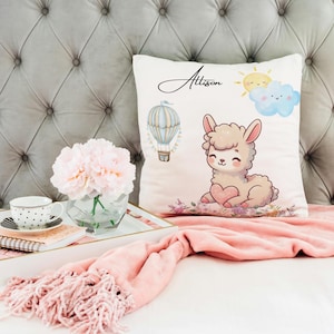 Comfortable and personalized pillow for babies and children, Personalized pillow with baby&#39;s name, ideal baby shower and birthday gift.