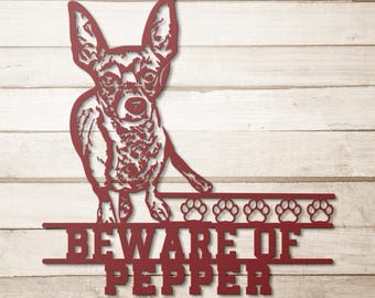 Letrero metálico personalizado "Cuidado con el perro", arte metálico personalizado de raza de perro, letrero con el nombre de un chihuahua, arte metálico para pared con perro, letrero metálico personalizado